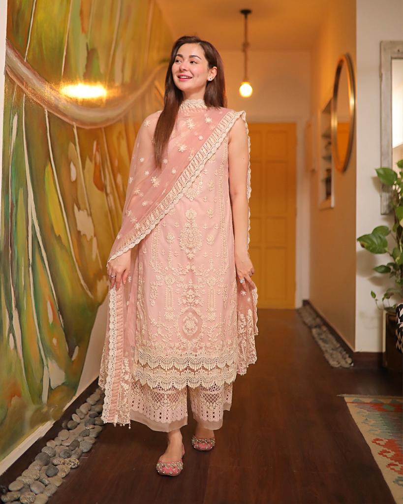 Faiza Saqlain Pink Luxury Lawn Collection Replica - Image 6