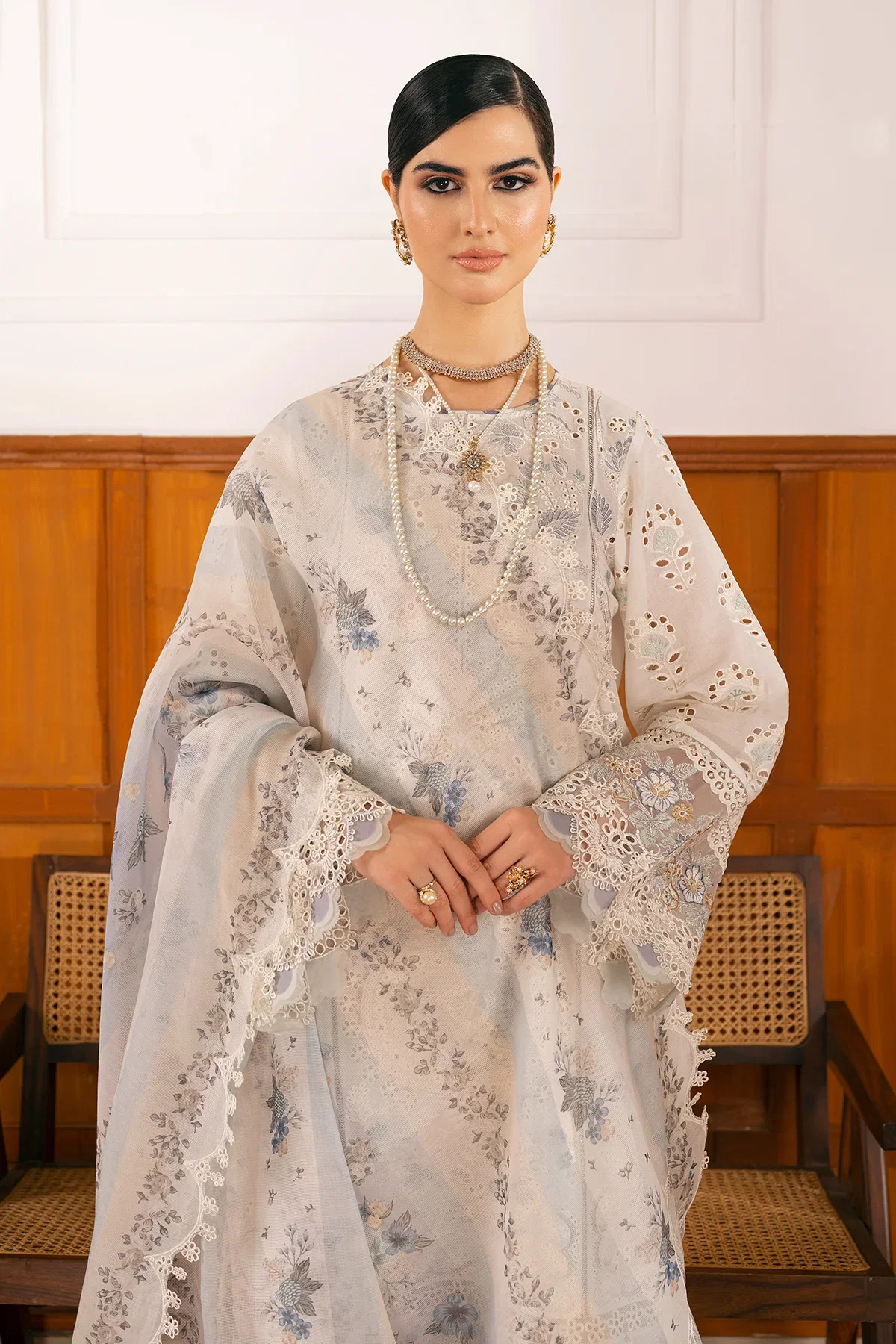 Baroque Off-White Luxury Lawn Collection Replica - Image 3