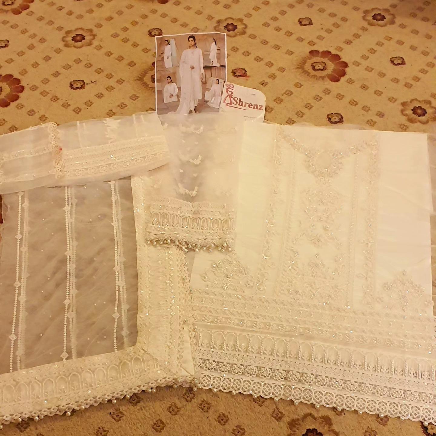 Alternative view of Mushq Opium White Formal Collection Net Replica