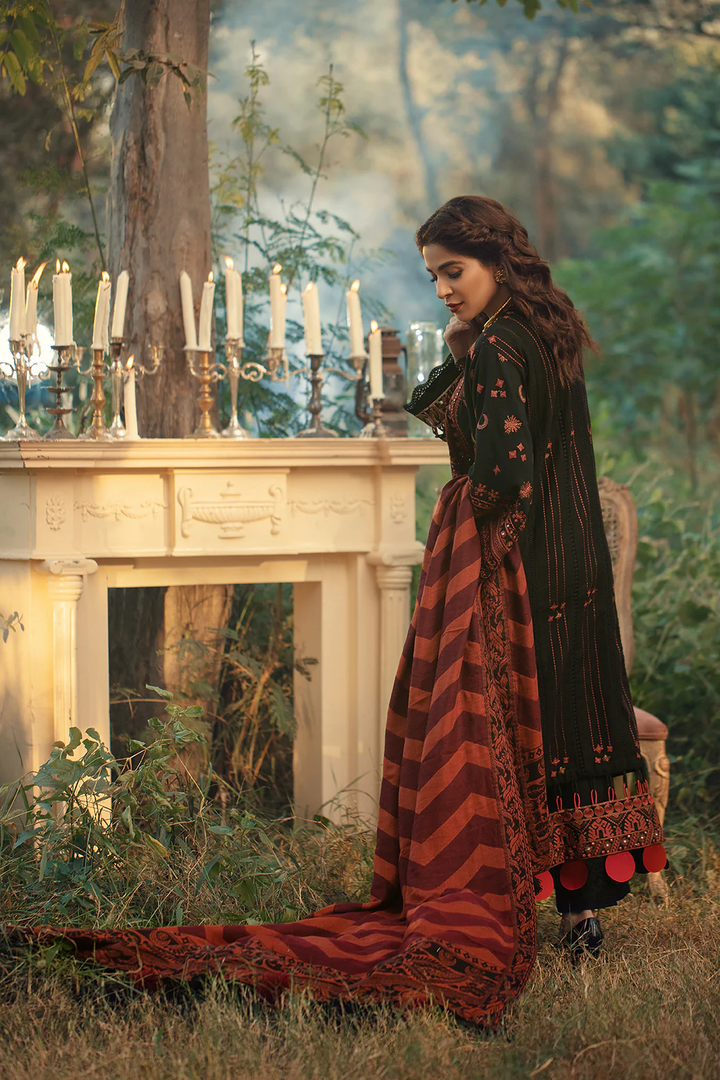 Maryam Hussain Black Luxury Lawn Collection Replica - Image 3