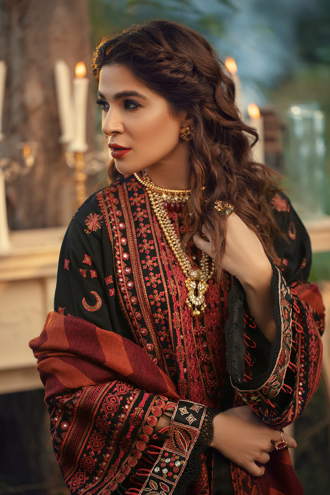 Maryam Hussain Black Luxury Lawn Collection Replica - Image 4