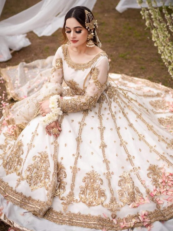 Maha Wajahat White Exclusive Formal Collection Net Replica