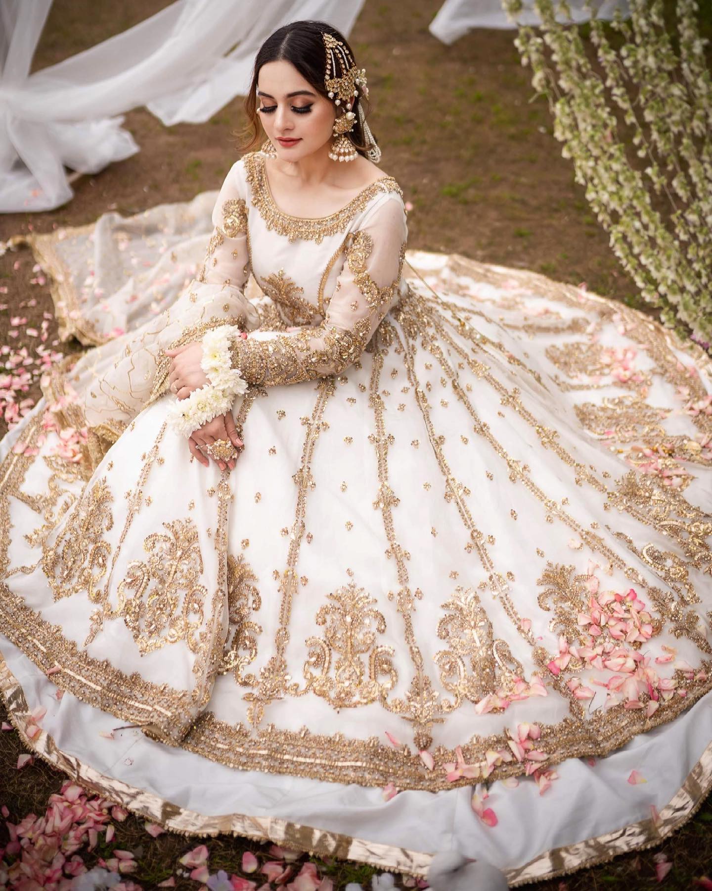 Maha Wajahat White Exclusive Formal Collection Net Replica
