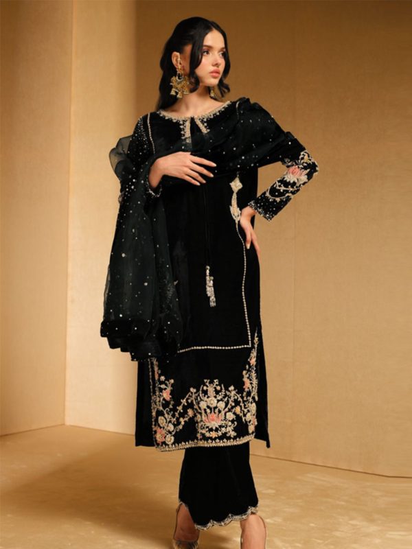 Khakaa Luxury Black Formal Collection Velvet Replica