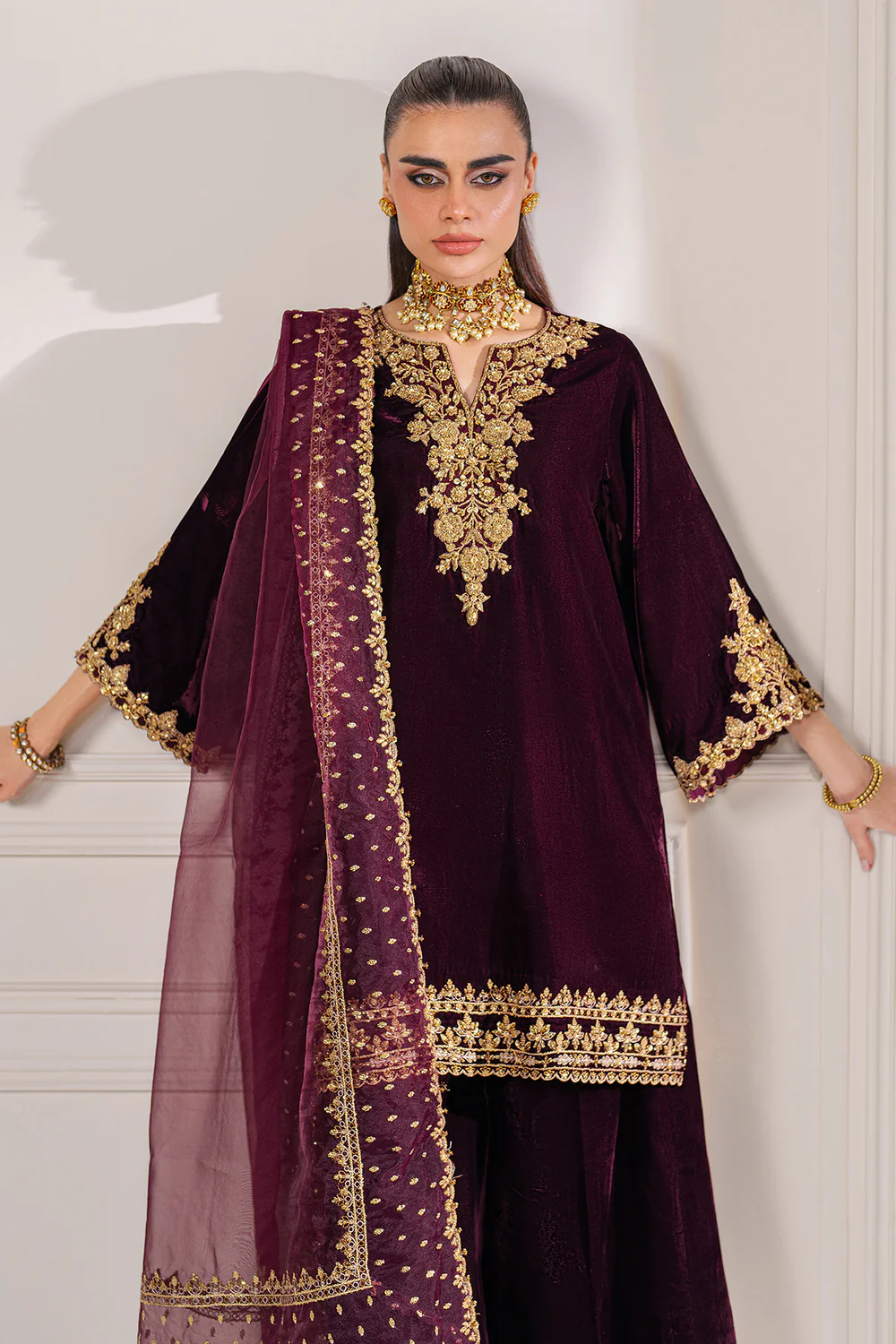 Baroque Maroon Formal Collection Velvet Replica - Image 3