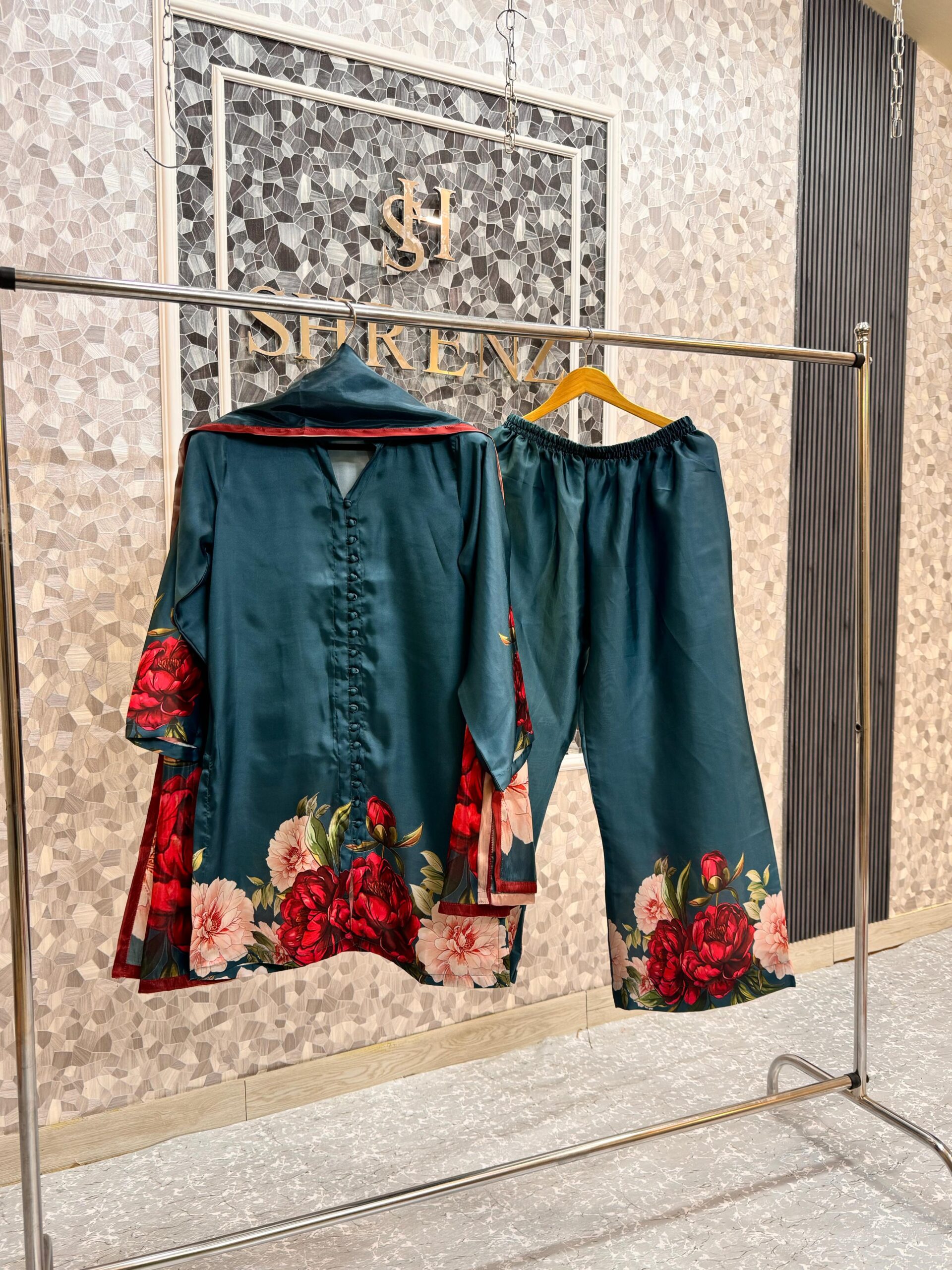 Shrenz 3 Piece Stitched Silk Pret Collection