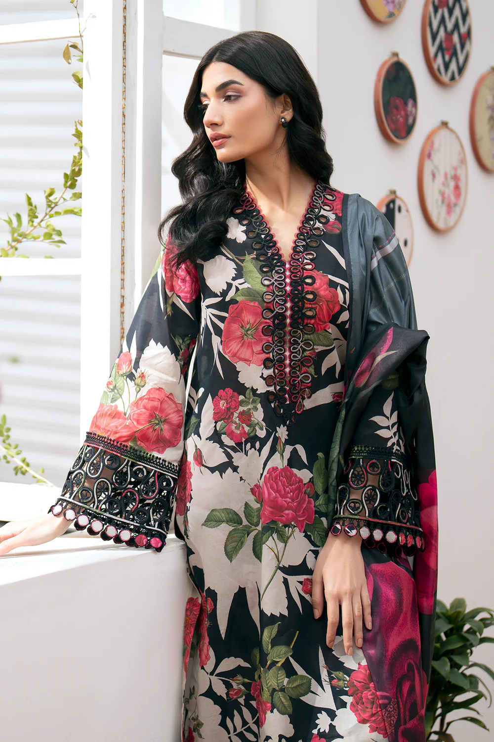 Baroque Black Digital Printed Lawn Collection Replica - Image 4