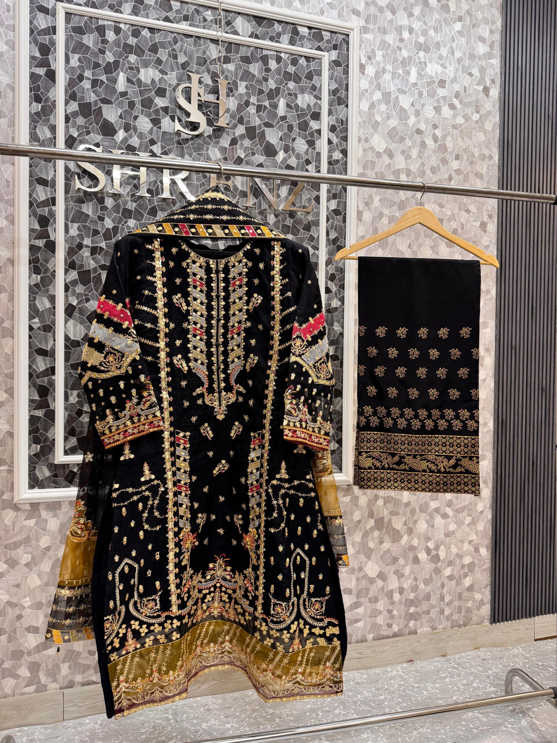 Shrenz 3 Piece Stitched Organza Pret Collection