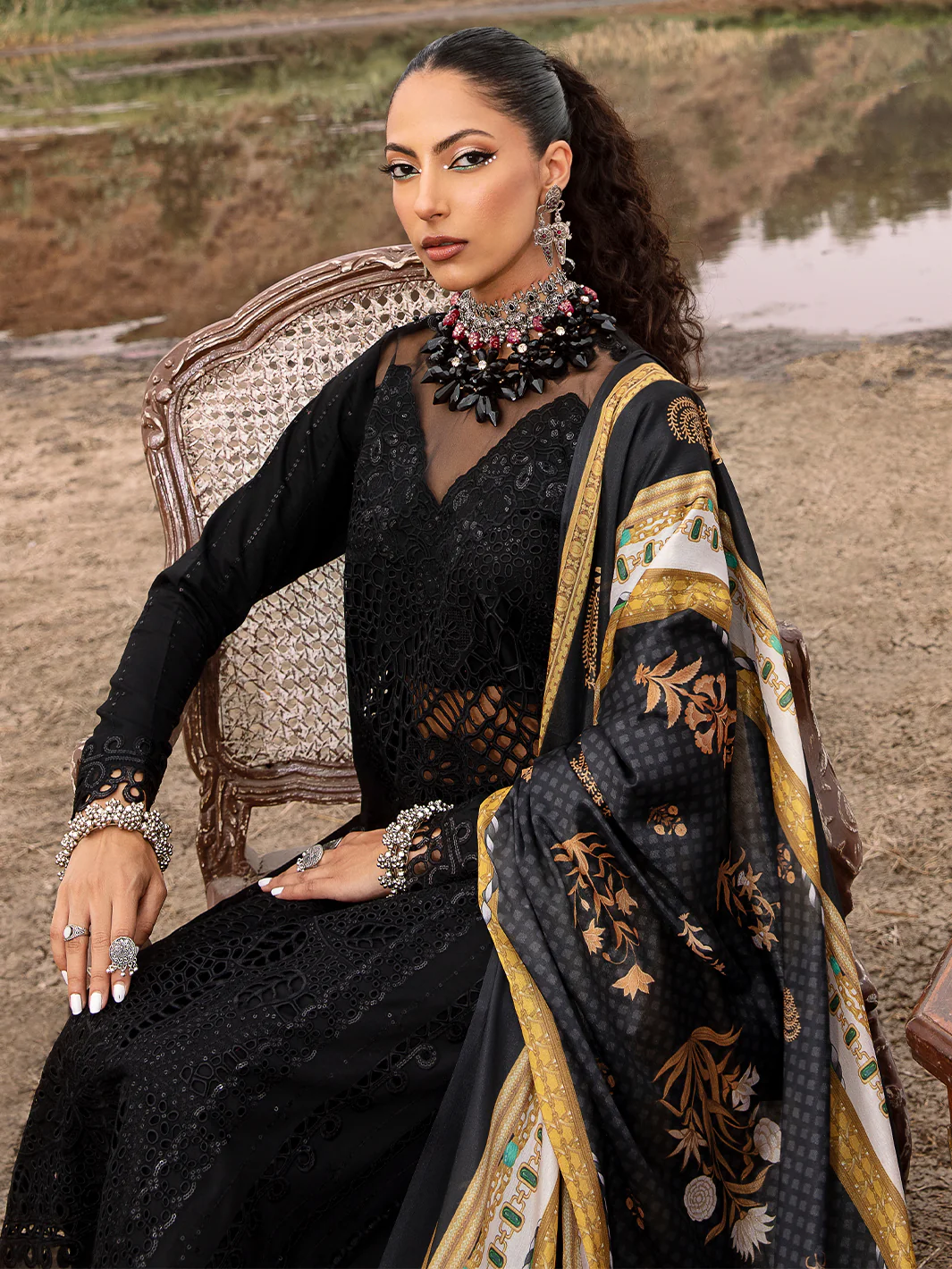 Bin Ilyas Black Luxury Lawn Collection Replica - Image 5
