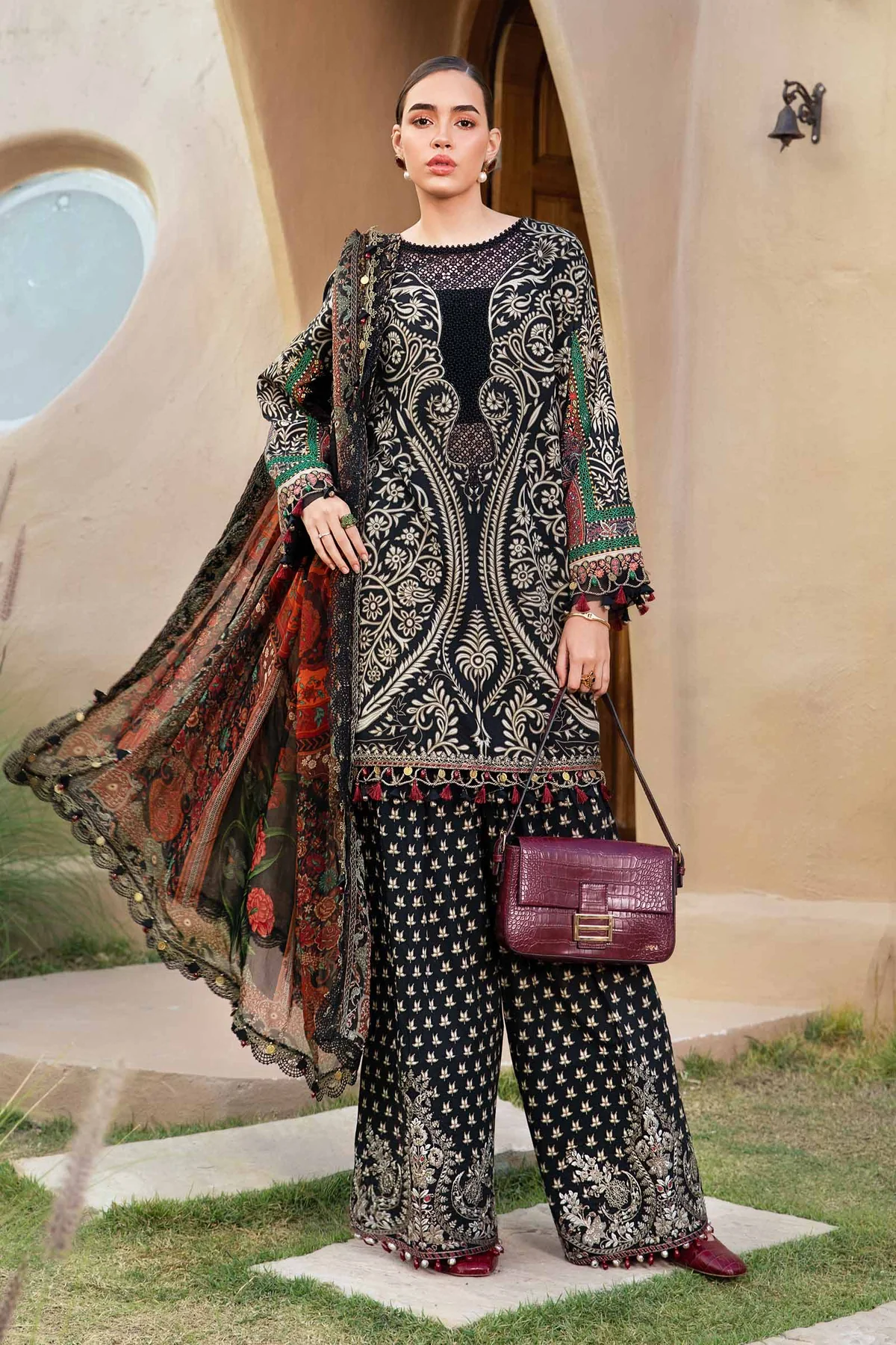 Maria B Black Printed Luxury Lawn Collection Replica - Image 5