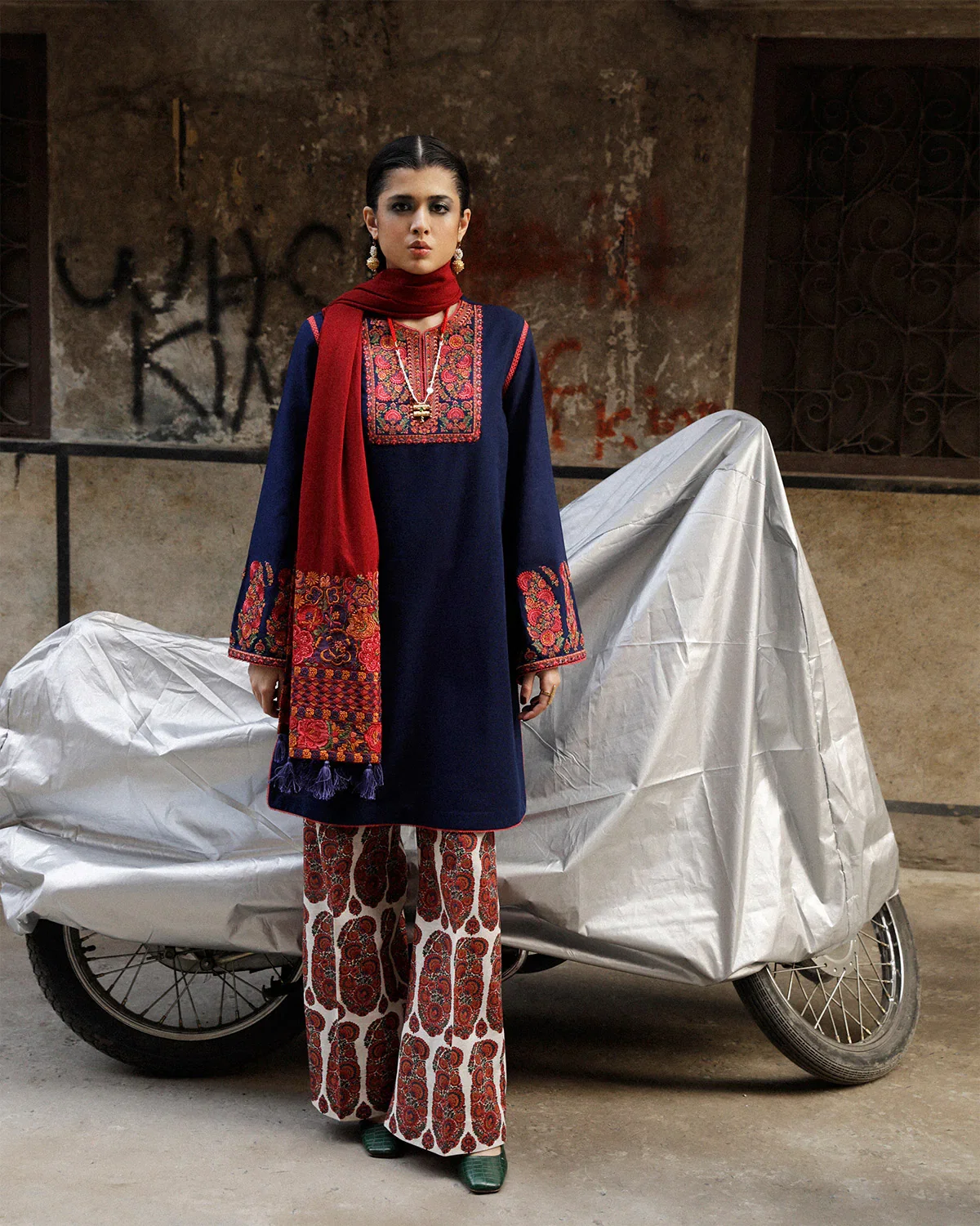 Jugnu Zinc Luxury Lawn Collection Replica