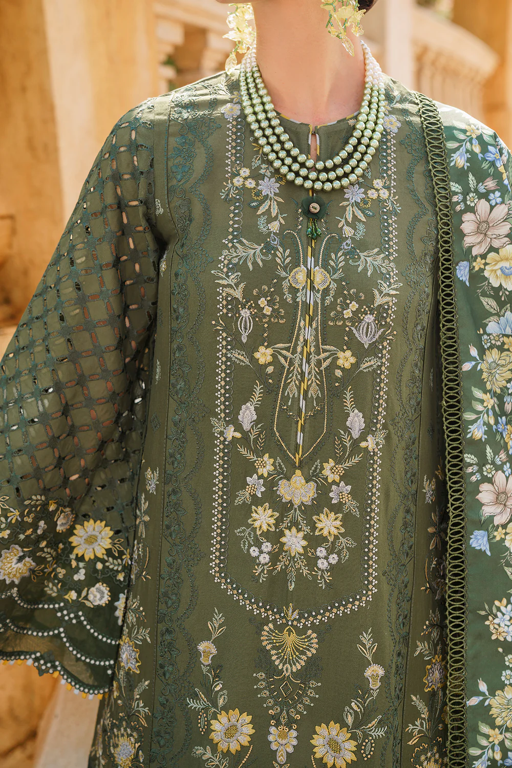 Baroque Green Luxury Lawn Collection Replica - Image 4