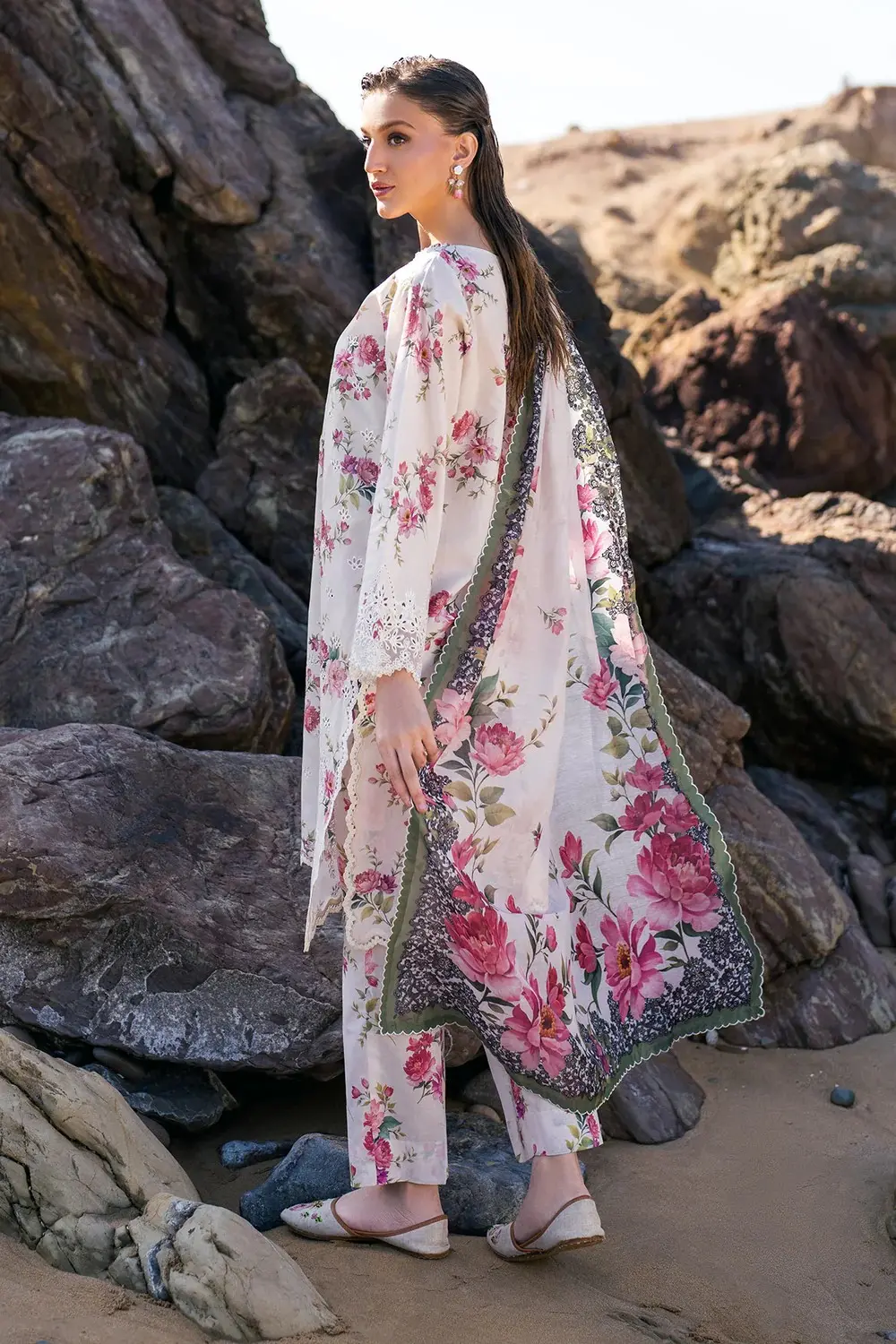 Baroque White Digital Printed Lawn Collection Replica - Image 2