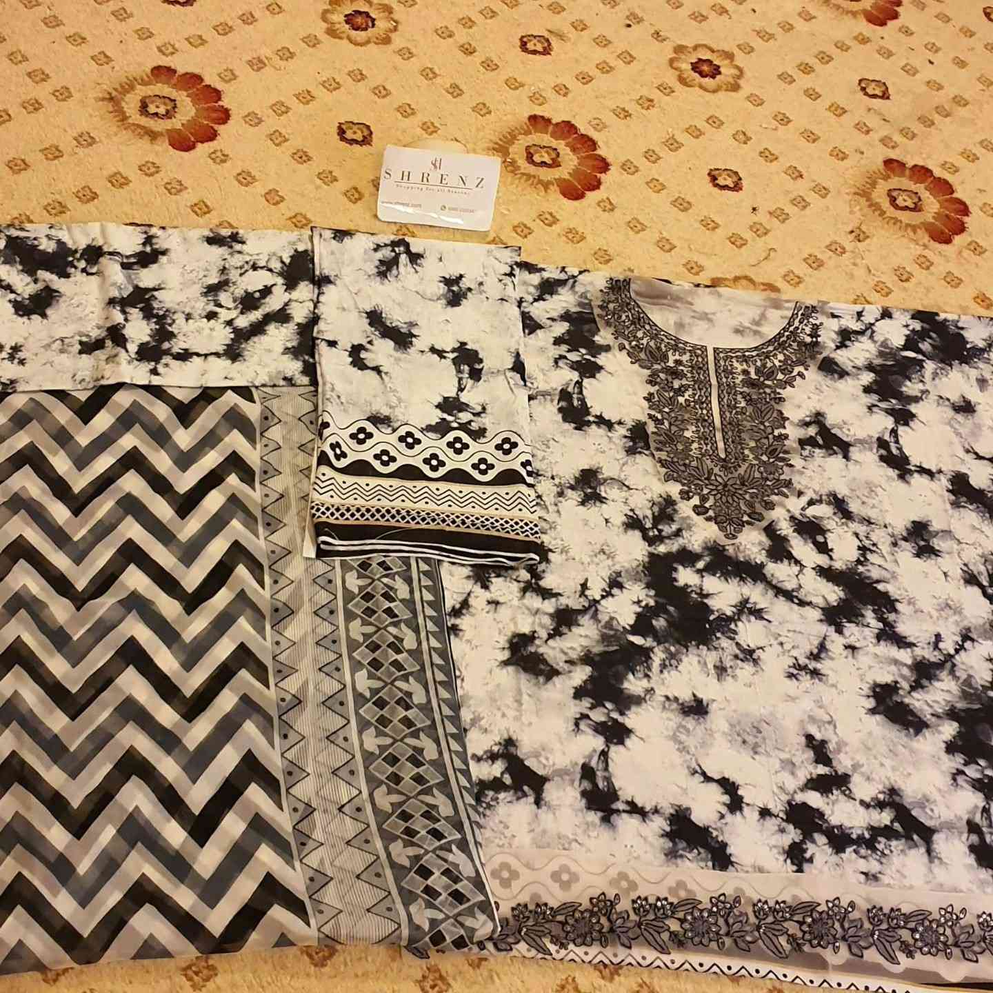 Sapphire White Digital Printed Lawn Collection Replica - Image 2