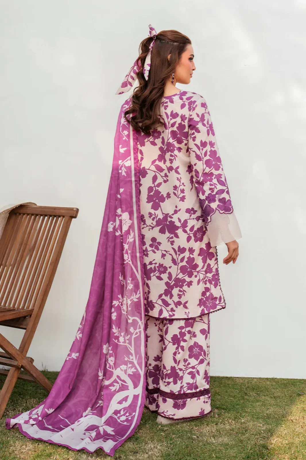 Iznik White Digital Printed Lawn Collection Replica - Image 2