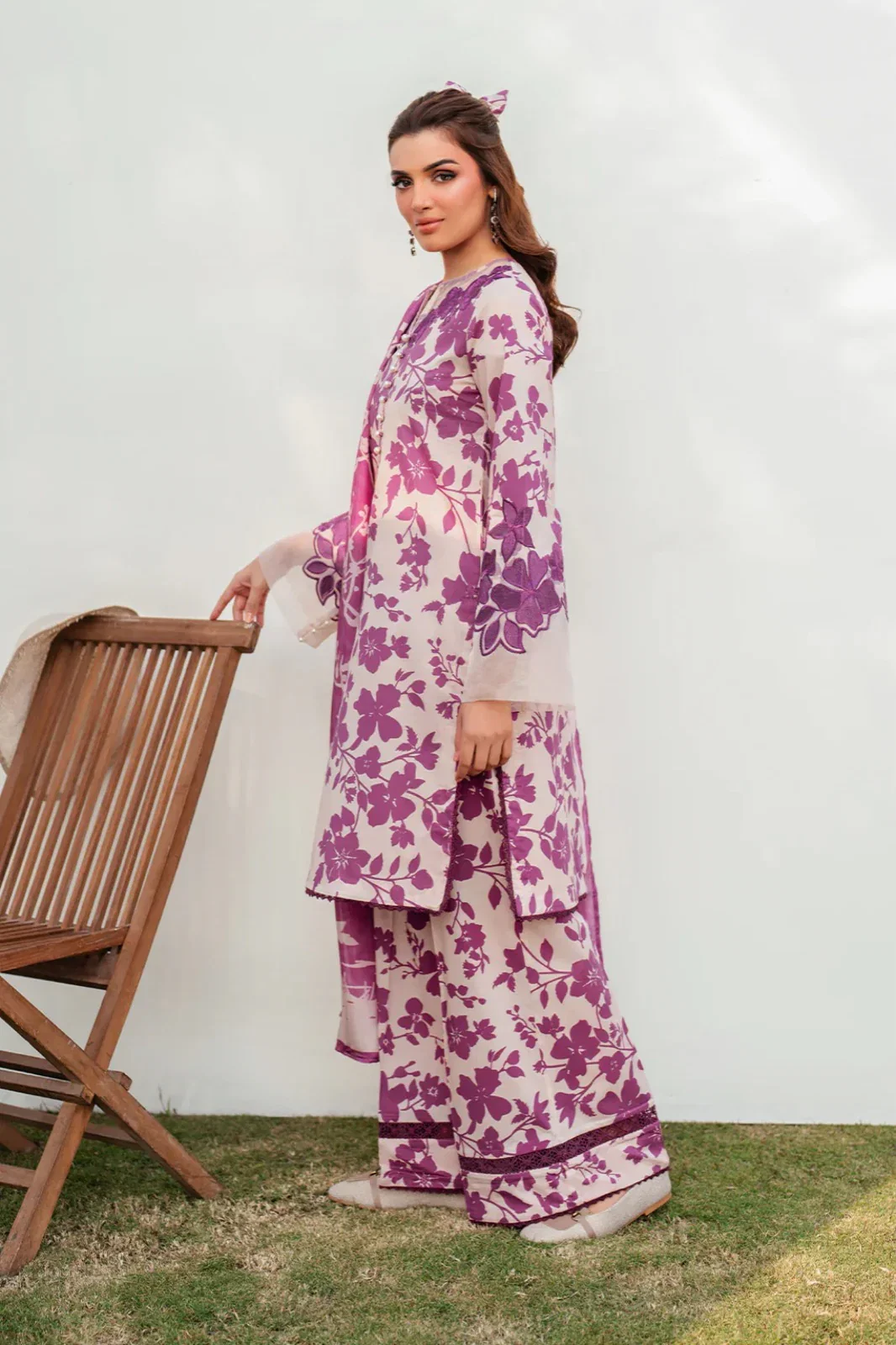 Iznik White Digital Printed Lawn Collection Replica - Image 3