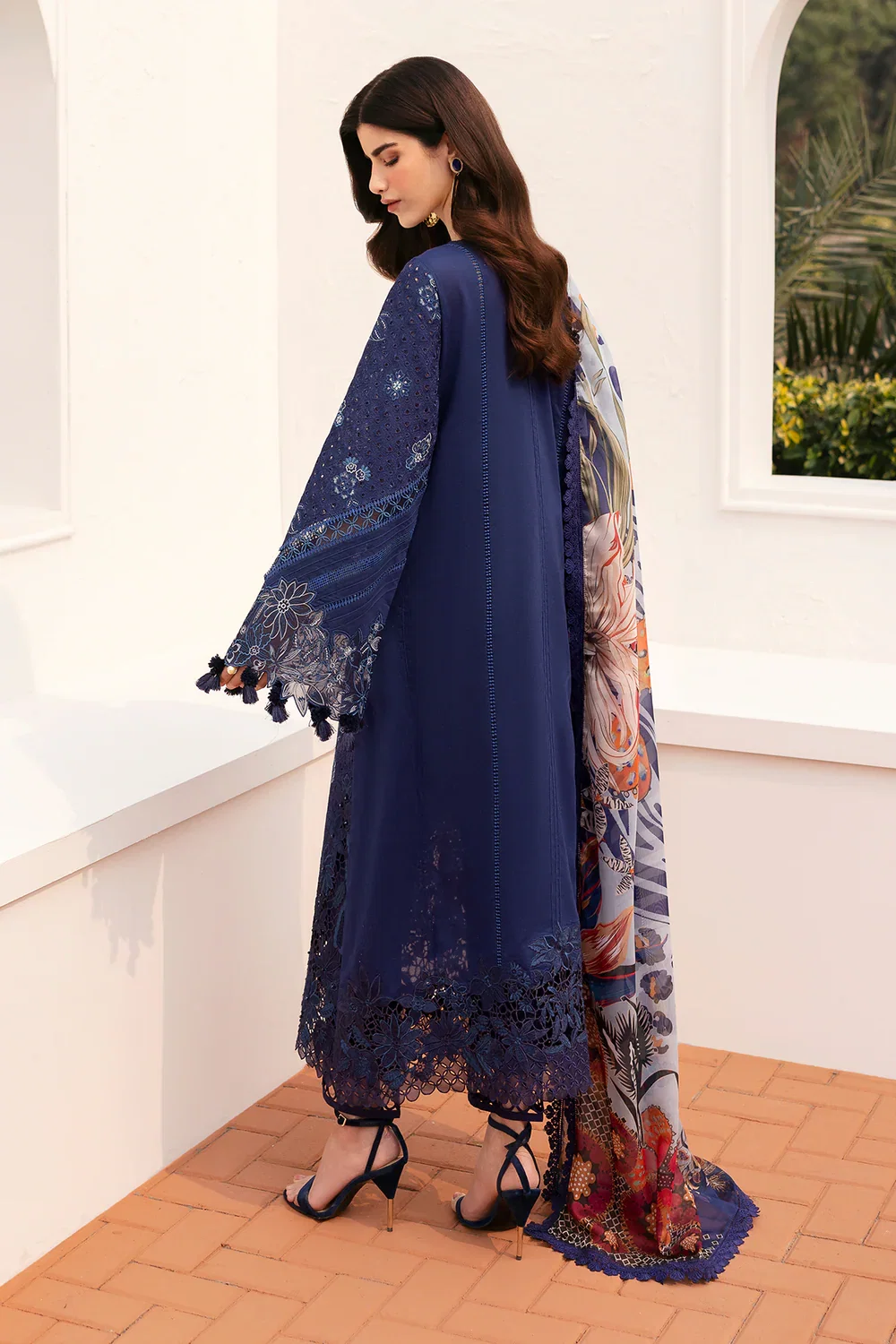 Alternative view of Baroque Blue Luxury Lawn Collection Replica