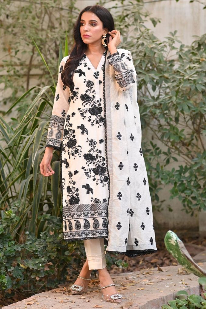 Shrenz White Formal Collection Chiffon Replica - Image 2