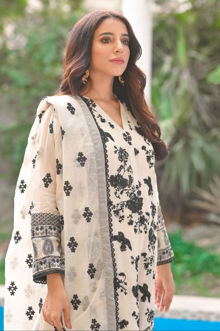 Shrenz White Formal Collection Chiffon Replica - Image 4