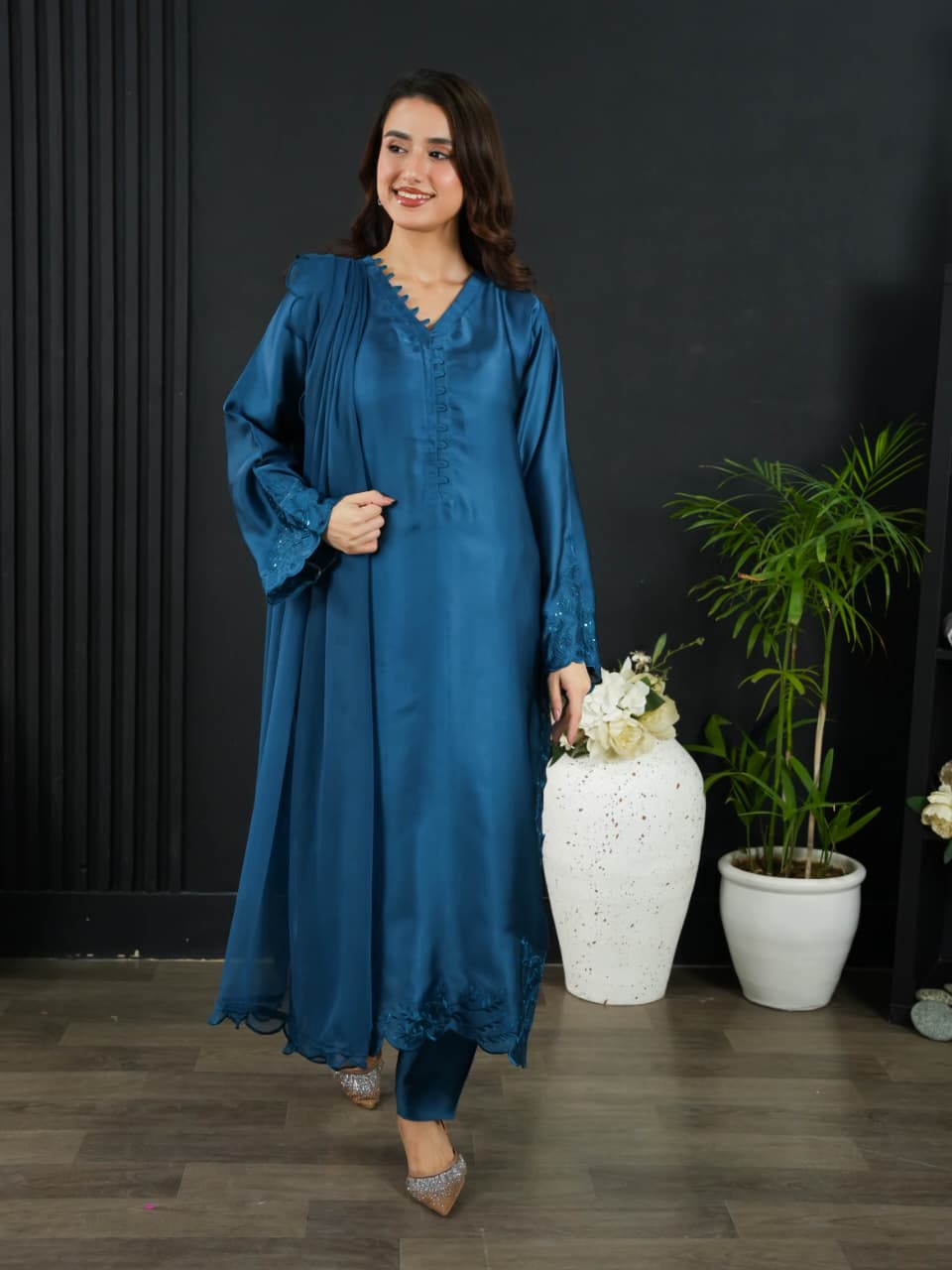 Shrenz 3 Piece Stitched Silk Pret Collection