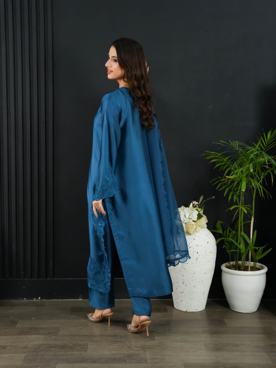 Shrenz 3 Piece Stitched Silk Pret Collection - Image 2