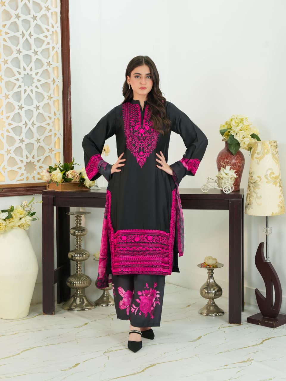 Shrenz 3 Piece Stitched Silk Pret Collection