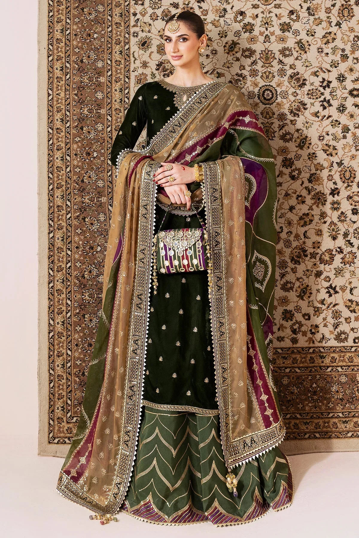 Jazmin Mehendi Formal Collection Velvet Replica