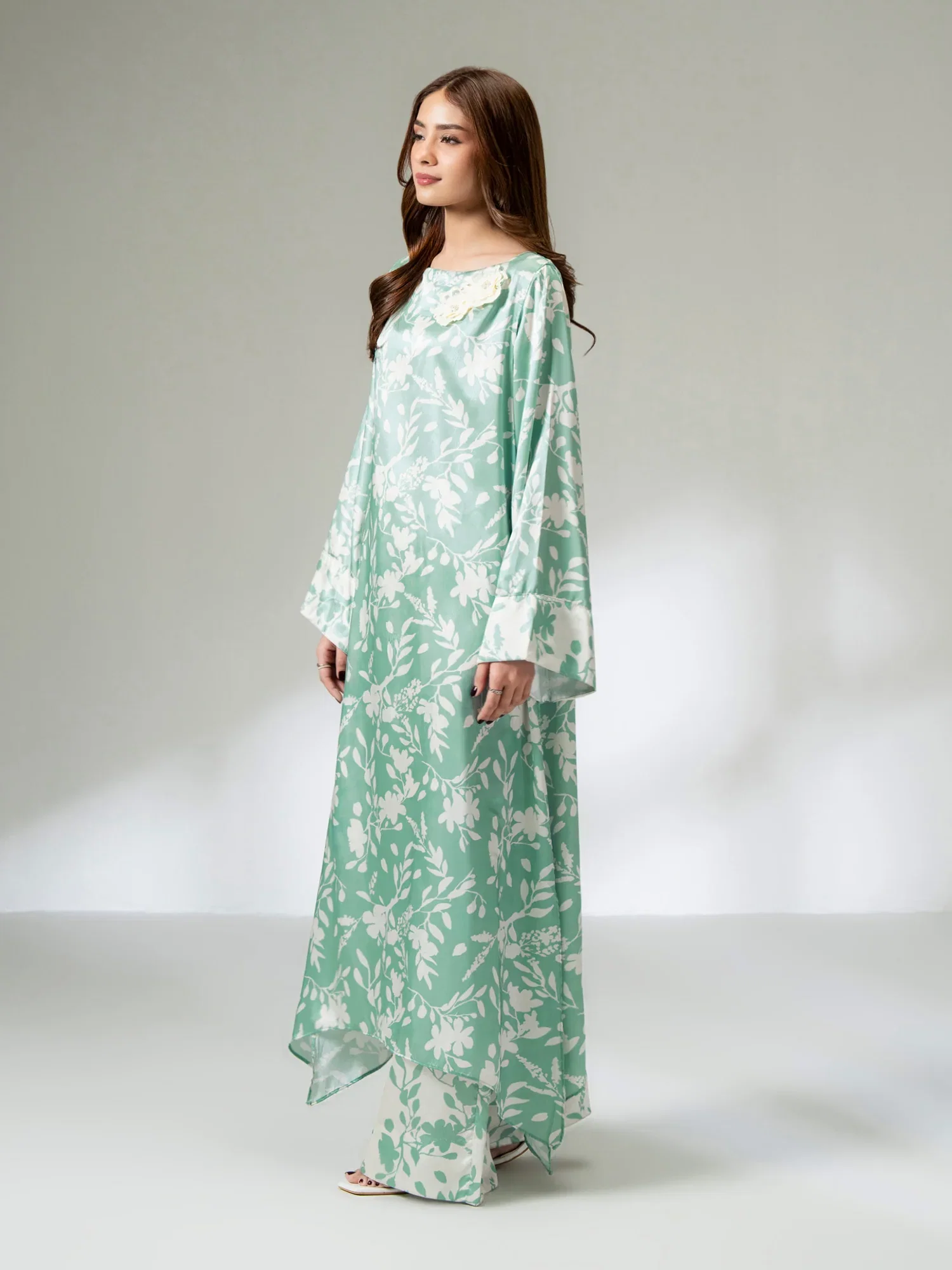 Alternative view of Shrenz Green Formal Digital Printed Silk Collection Replica