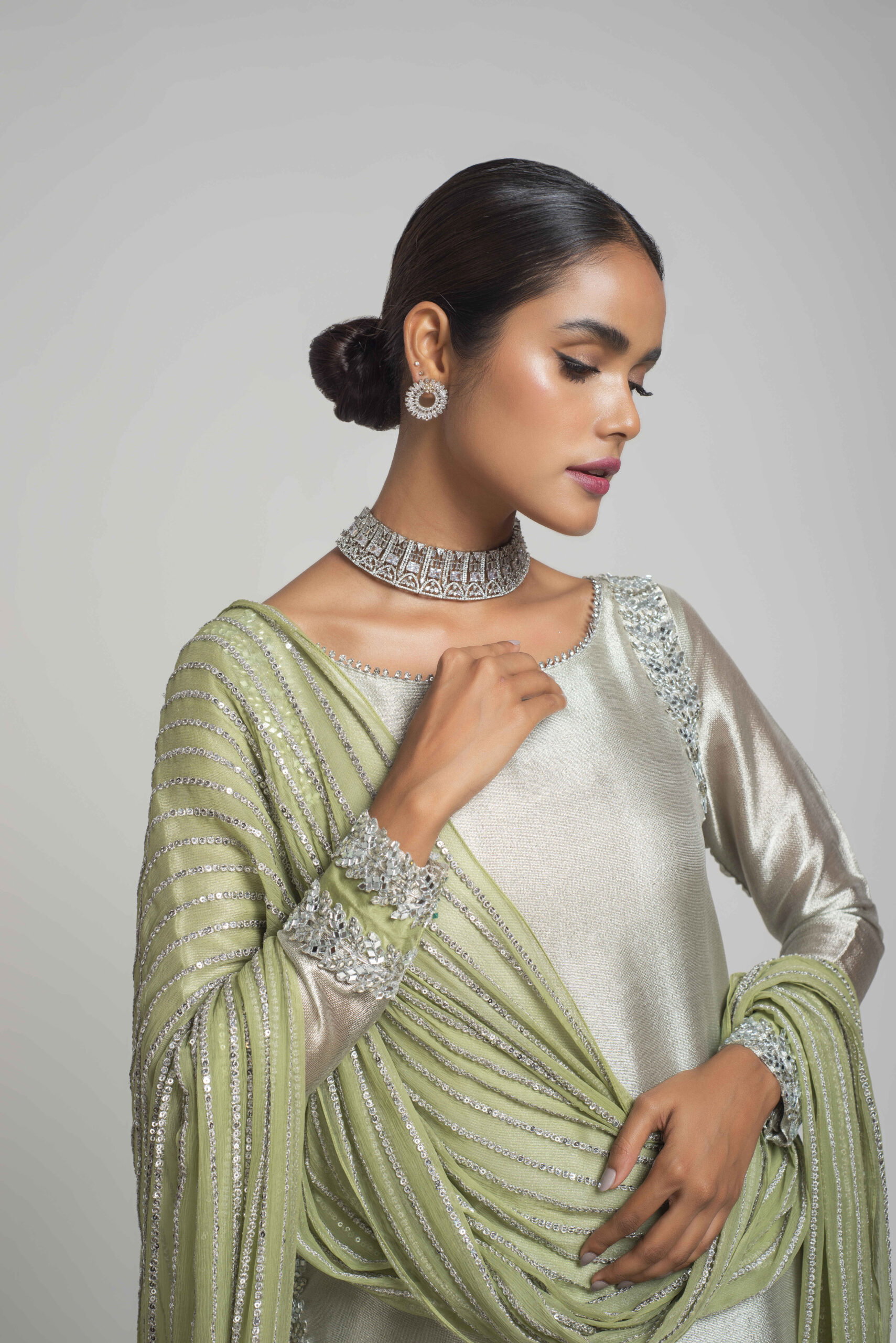 Shrenz Silver Formal Collection Indian Masoori Replica - Image 3