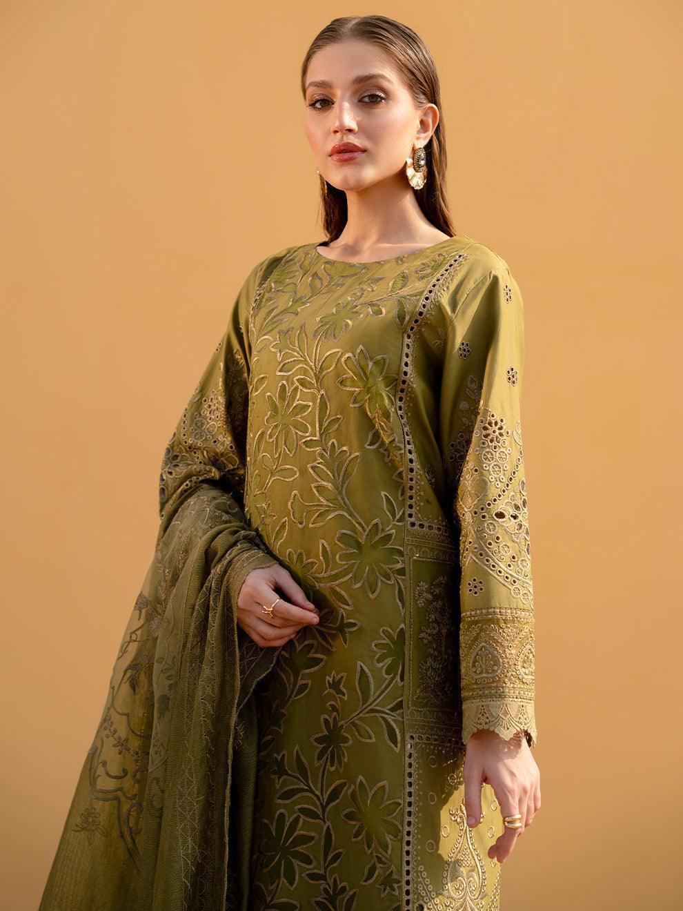 Alternative view of Mahnur Mehendi Luxury Lawn Collection Replica