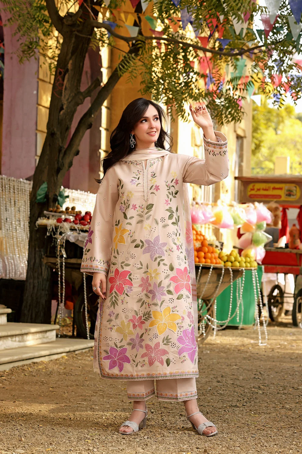 Alternative view of Aneela's Skin Luxury Lawn Collection Replica