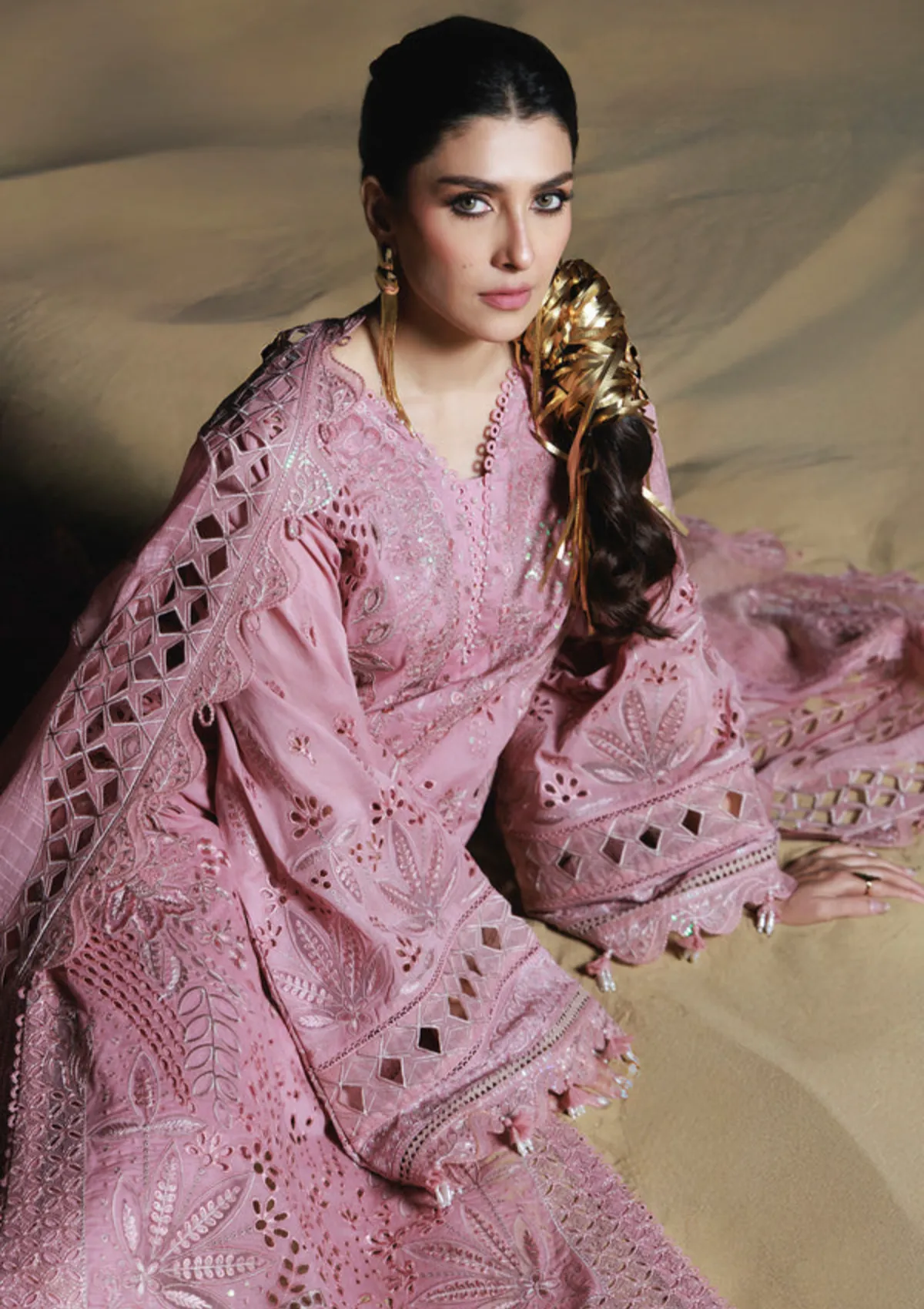 Nureh Pink Luxury Lawn Collection Replica - Image 3