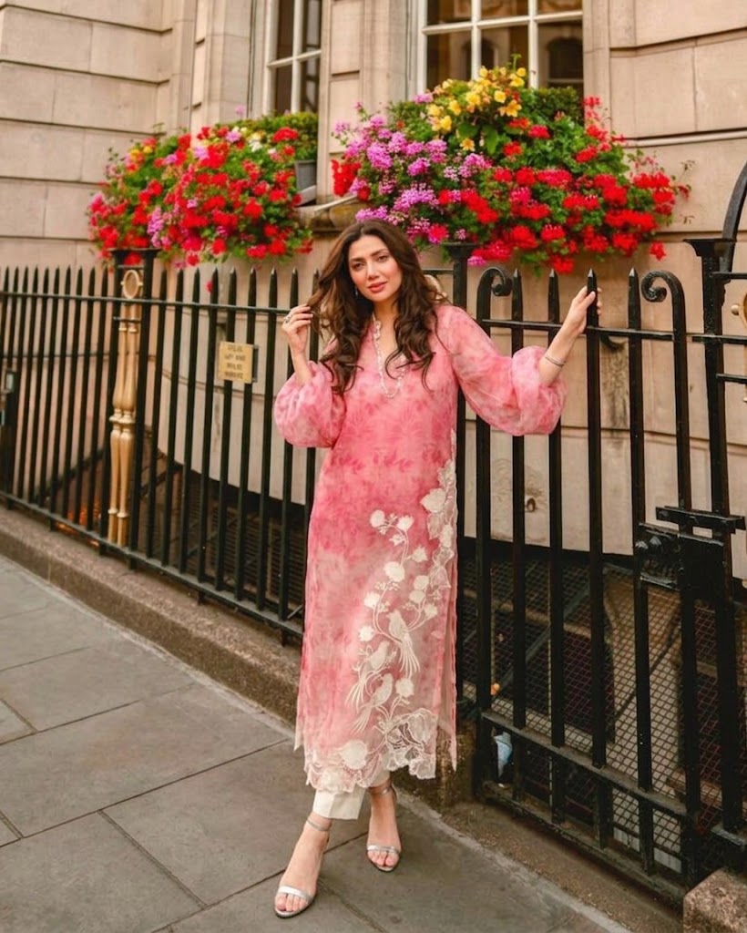 Shrenz Pink Organza Formal Collection Replica - Image 2