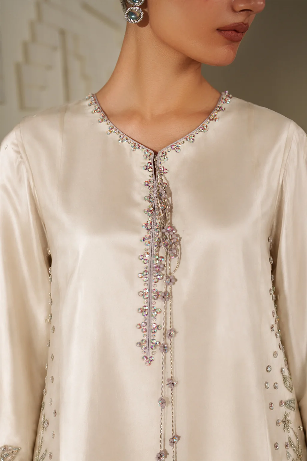 Iznik White Chiffon Formal Collection Replica - Image 4